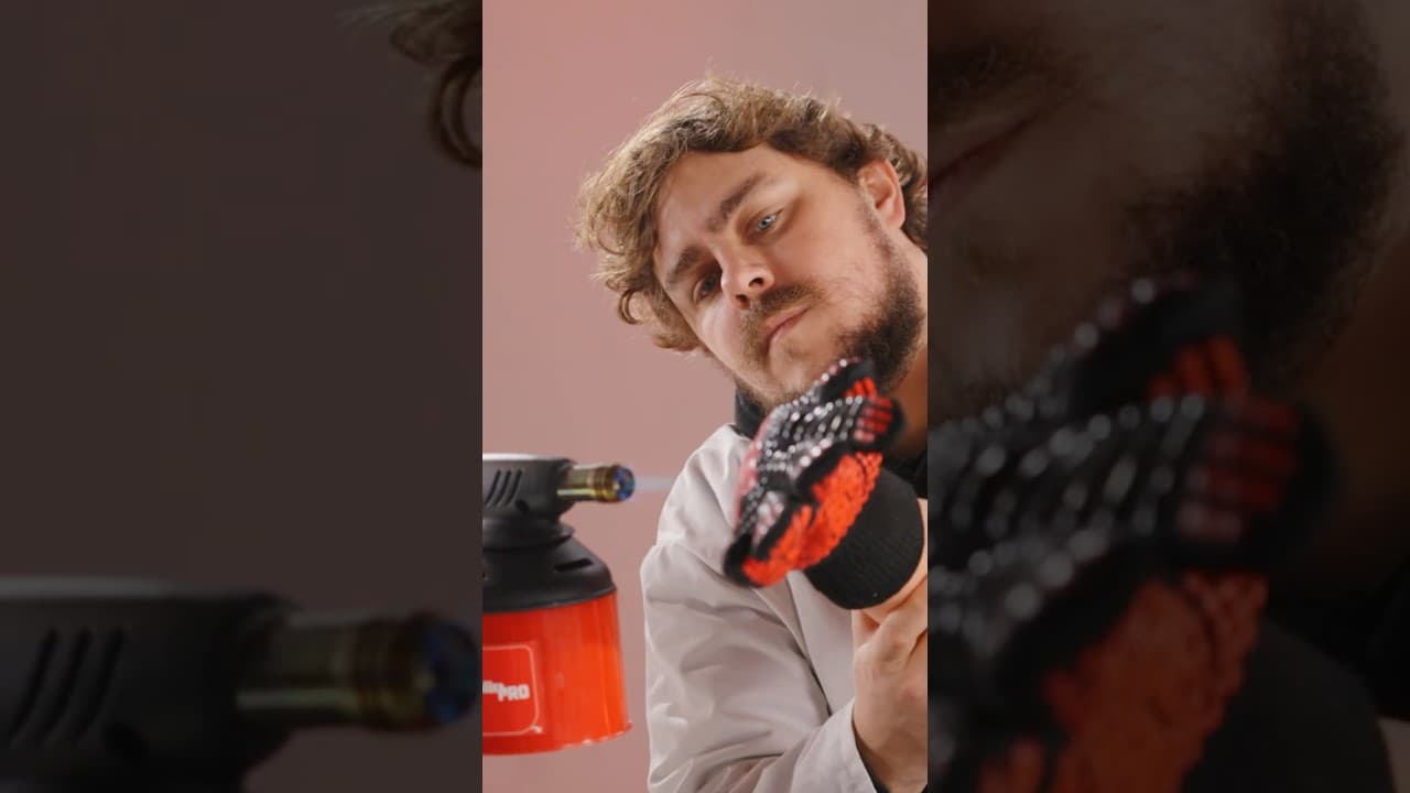 Scène coupée : La promesse des gants anti-feu 🔥🔥