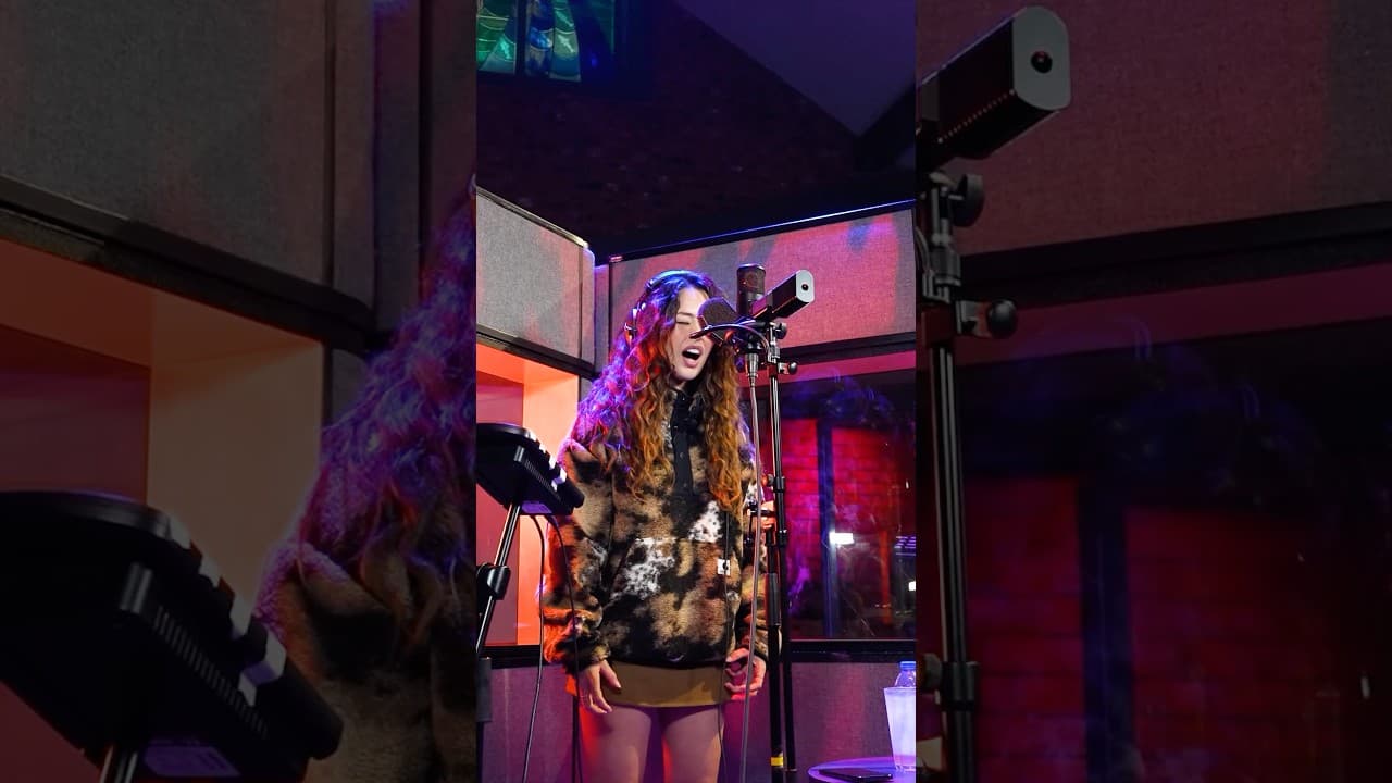 Rae Learns How To Scream