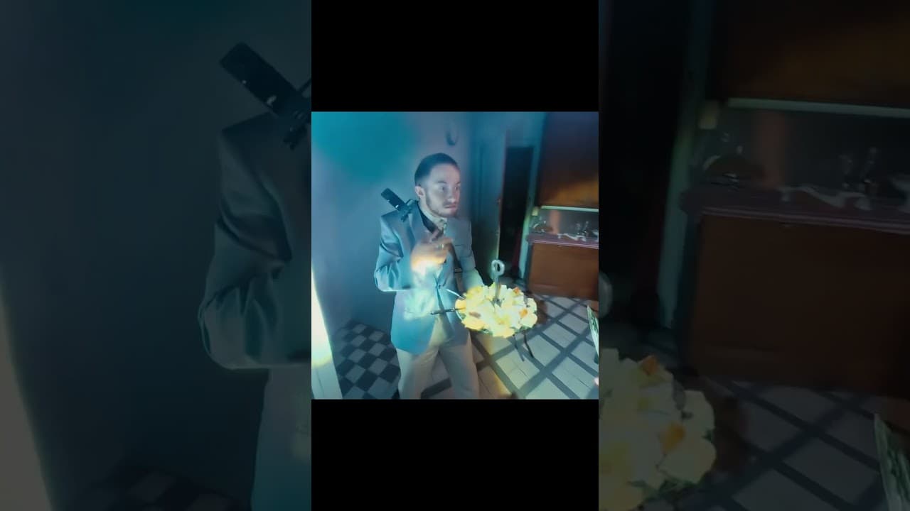 Inoxtag utilise un vrai couteau sur le tournage