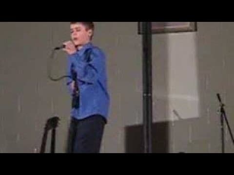 Justin Singing Fallin by Alicia Keys