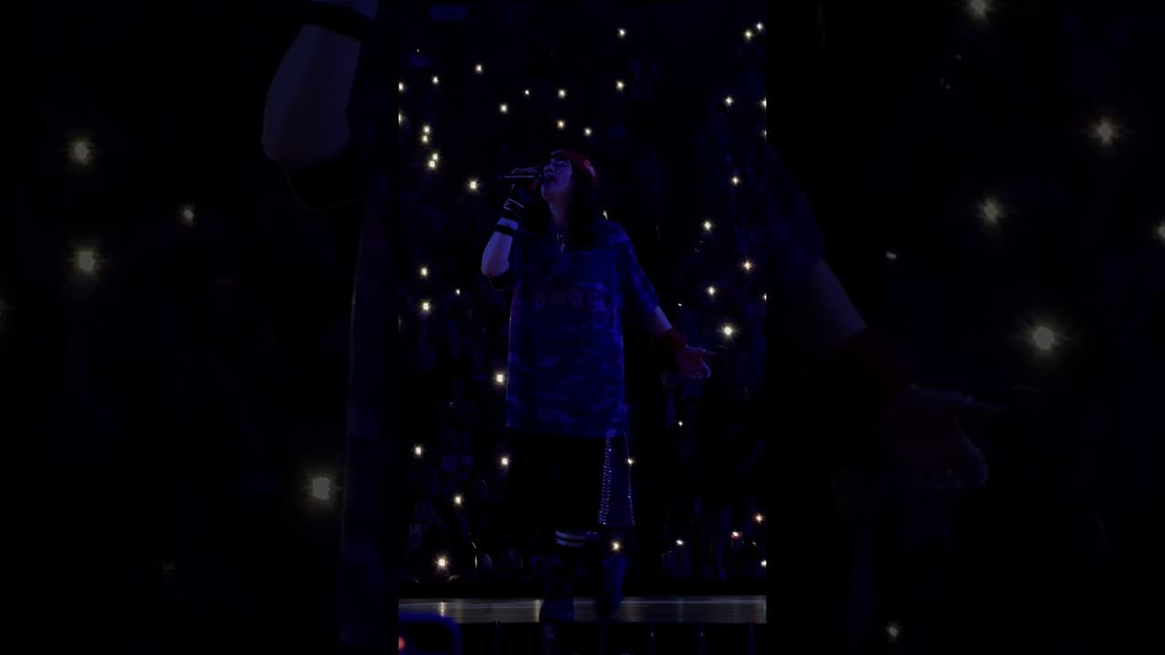 Billie performing “WILDFLOWER” in Miami, FL