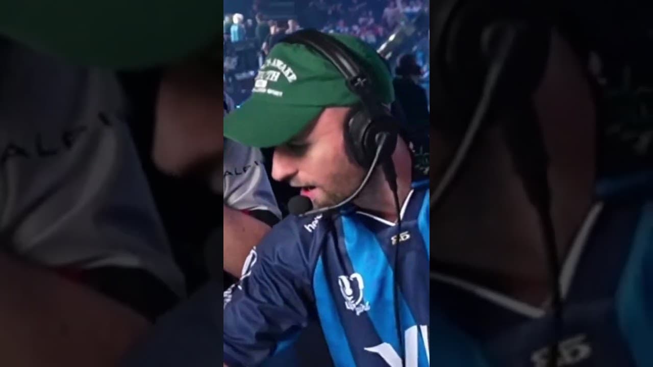 SQUEEZIE PÈTE UN CABLE 😂