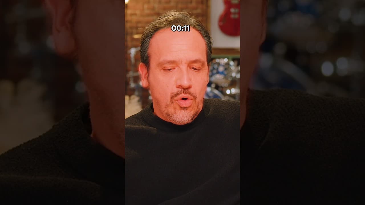 Alexandre Astier goûte le bonbon le plus acide du monde