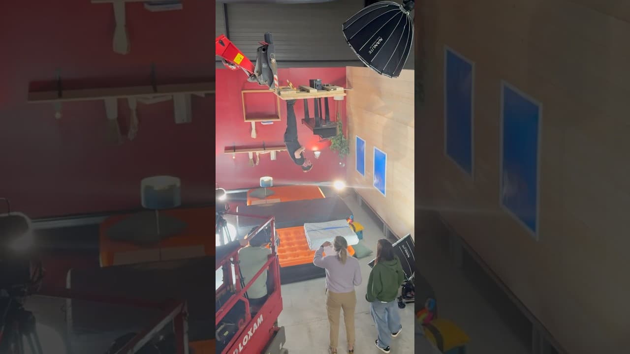 Après le décor à l’envers pour @LoctiteSuperGlue3France, l’envers du décor pour vous !