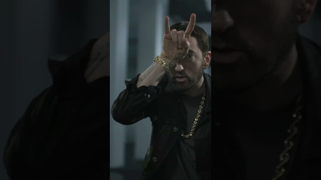 Step thru the portal… Houdini video out now 🪄🎩