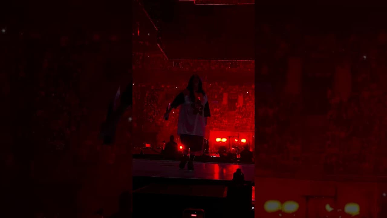 Billie performing "bury a friend" in Miami, FL